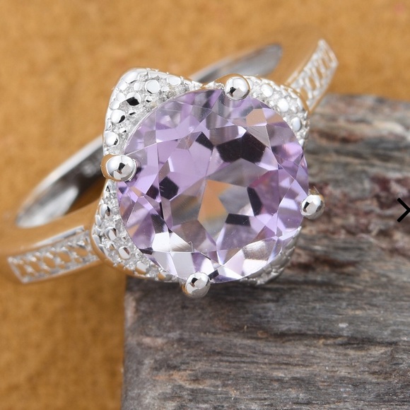 Jewelry - Pink Amethyst solitaire ring